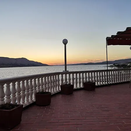 Bellavista فندق مبيت وإفطار باغ